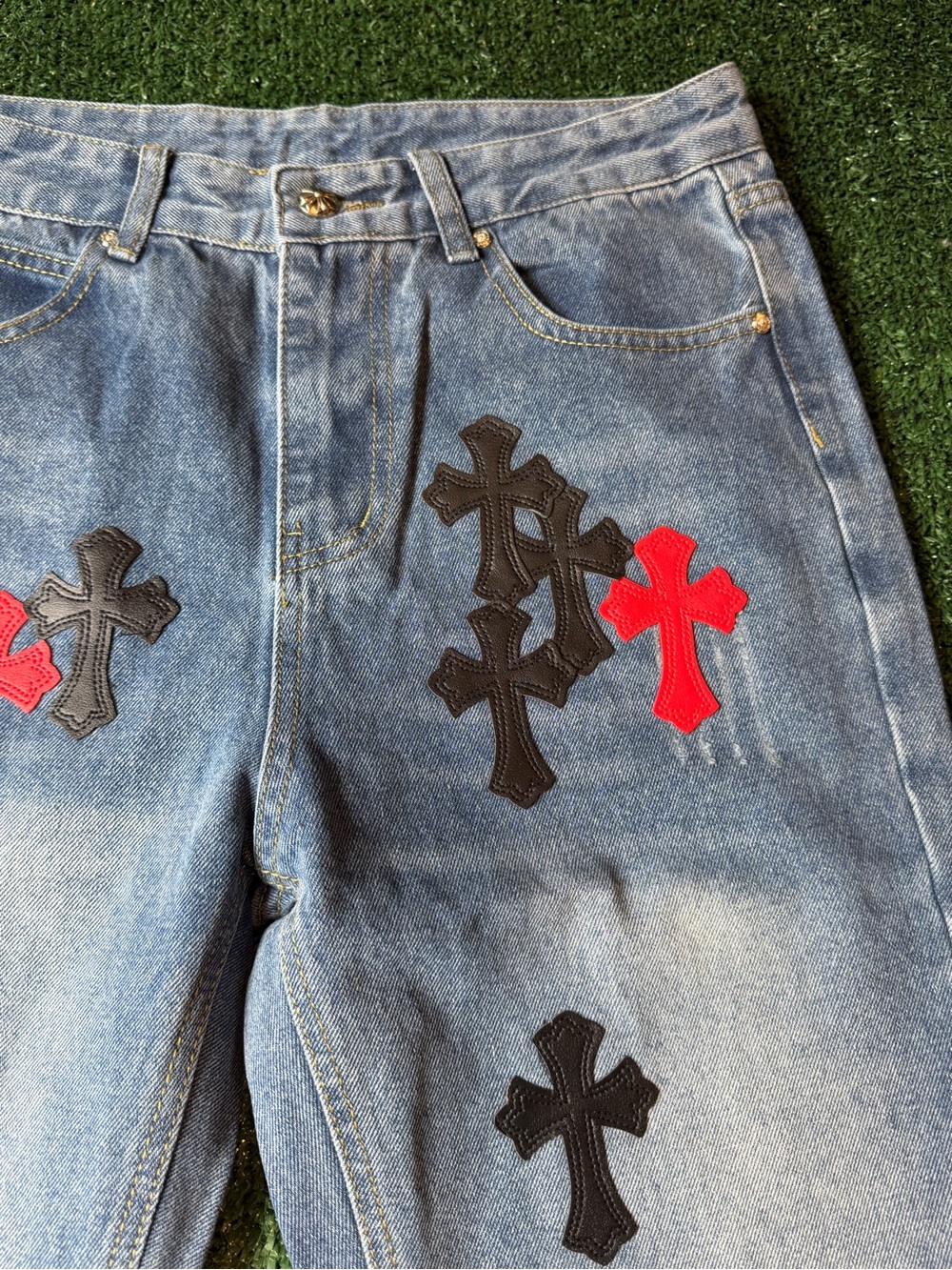 Straight Men’s Denim Jeans with Red & Black Cross Patches - Picture 4 of 12